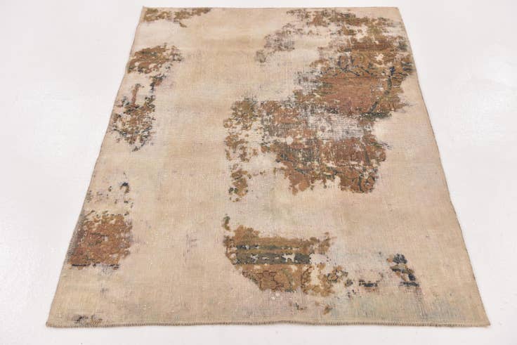 Detail image of 3' x 4' 4 Hand Knotted Ultra Vintage Persian Wool Rug