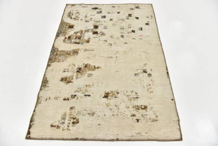 Detail image of 3' 9 x 5' 8 Hand Knotted Ultra Vintage Persian Wool Rug