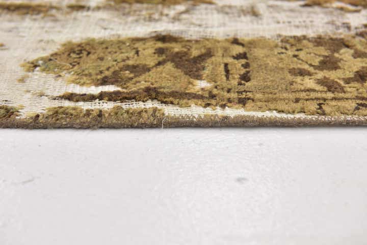 5' 2 x 6' 7 Hand Knotted Ultra Vintage Persian Wool Rug