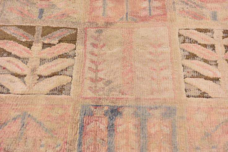 Detail image of 6' x 9' Hand Knotted Ultra Vintage Persian Wool Rug