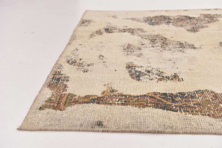 4' x 5' 10 Hand Knotted Ultra Vintage Persian Wool Rug