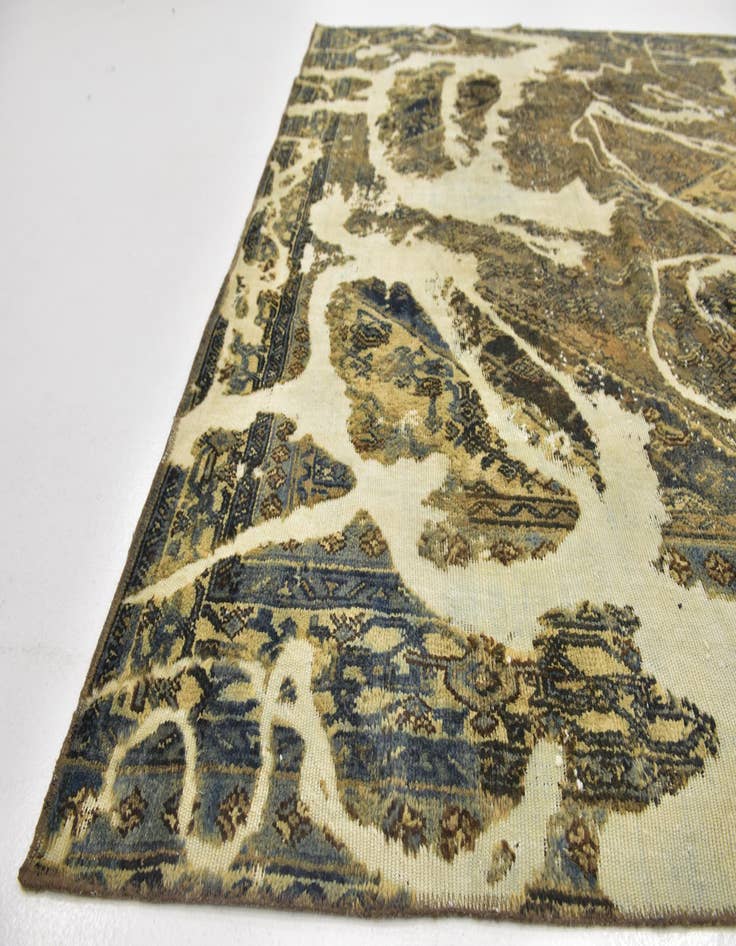 Detail image of 8' 2 x 10' 7  Hand Knotted Ultra Vintage Persian Wool Rug