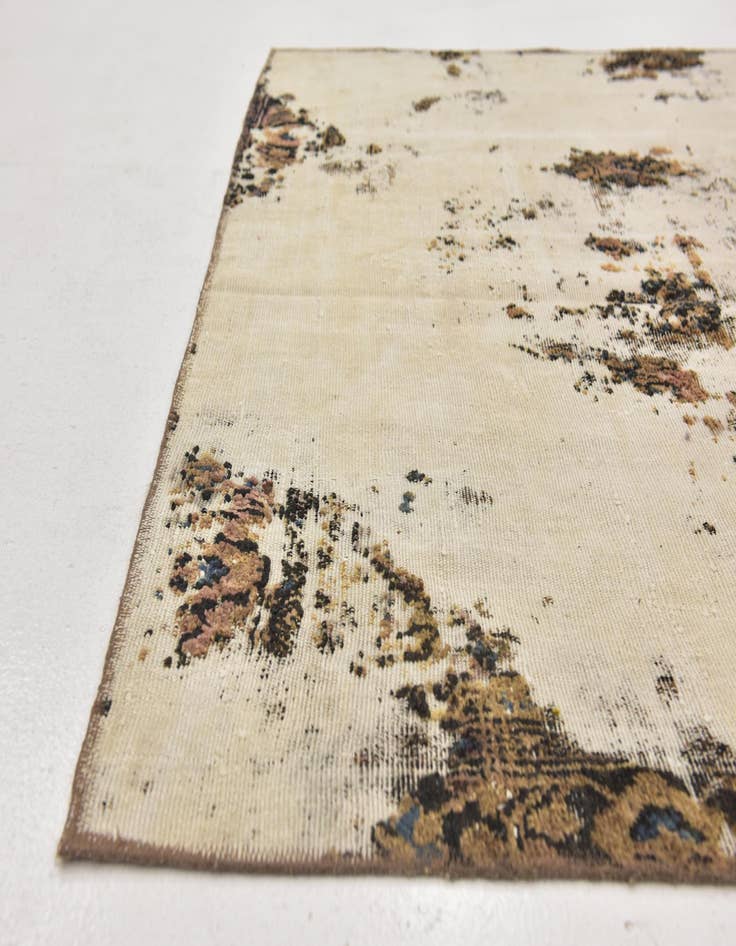 Detail image of 5' 8 x 7'  Hand Knotted Ultra Vintage Persian Wool Rug