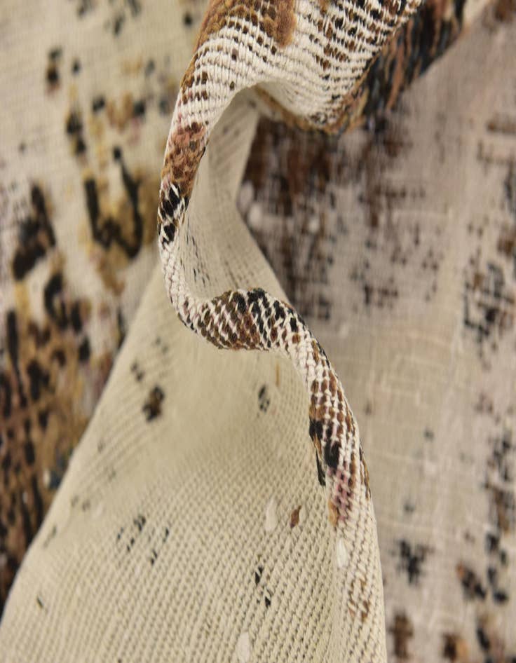 Detail image of 5' 8 x 7'  Hand Knotted Ultra Vintage Persian Wool Rug