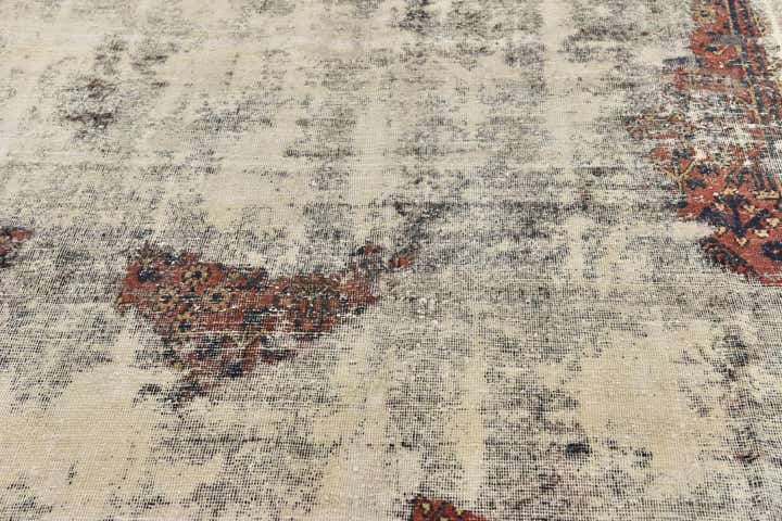 6' 5 x 9' Hand Knotted Ultra Vintage Persian Wool Rug