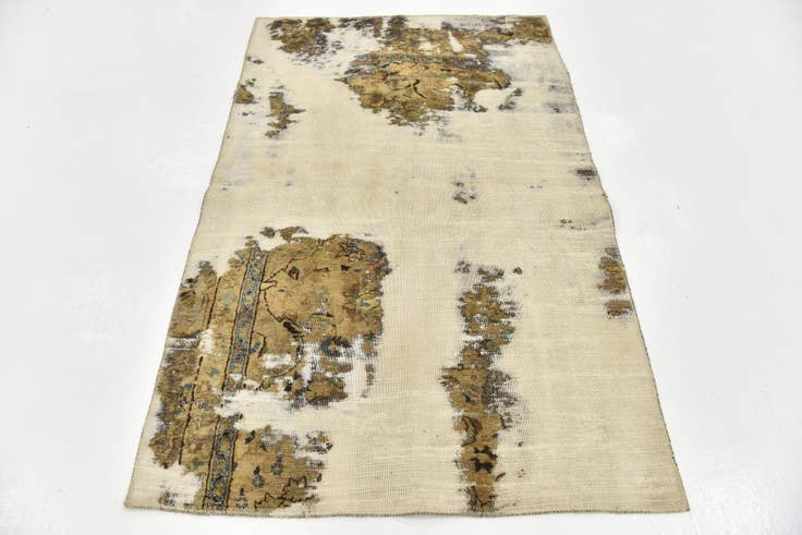 Detail image of 3' 6 x 5' 7 Hand Knotted Ultra Vintage Persian Wool Rug