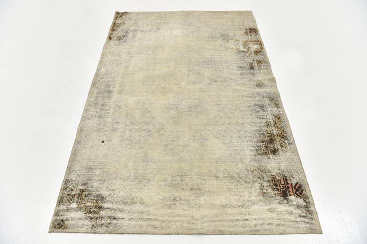 Detail image of 3' 9 x 5' 8 Hand Knotted Ultra Vintage Persian Wool Rug