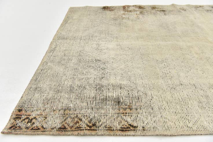 Detail image of 3' 9 x 5' 8 Hand Knotted Ultra Vintage Persian Wool Rug