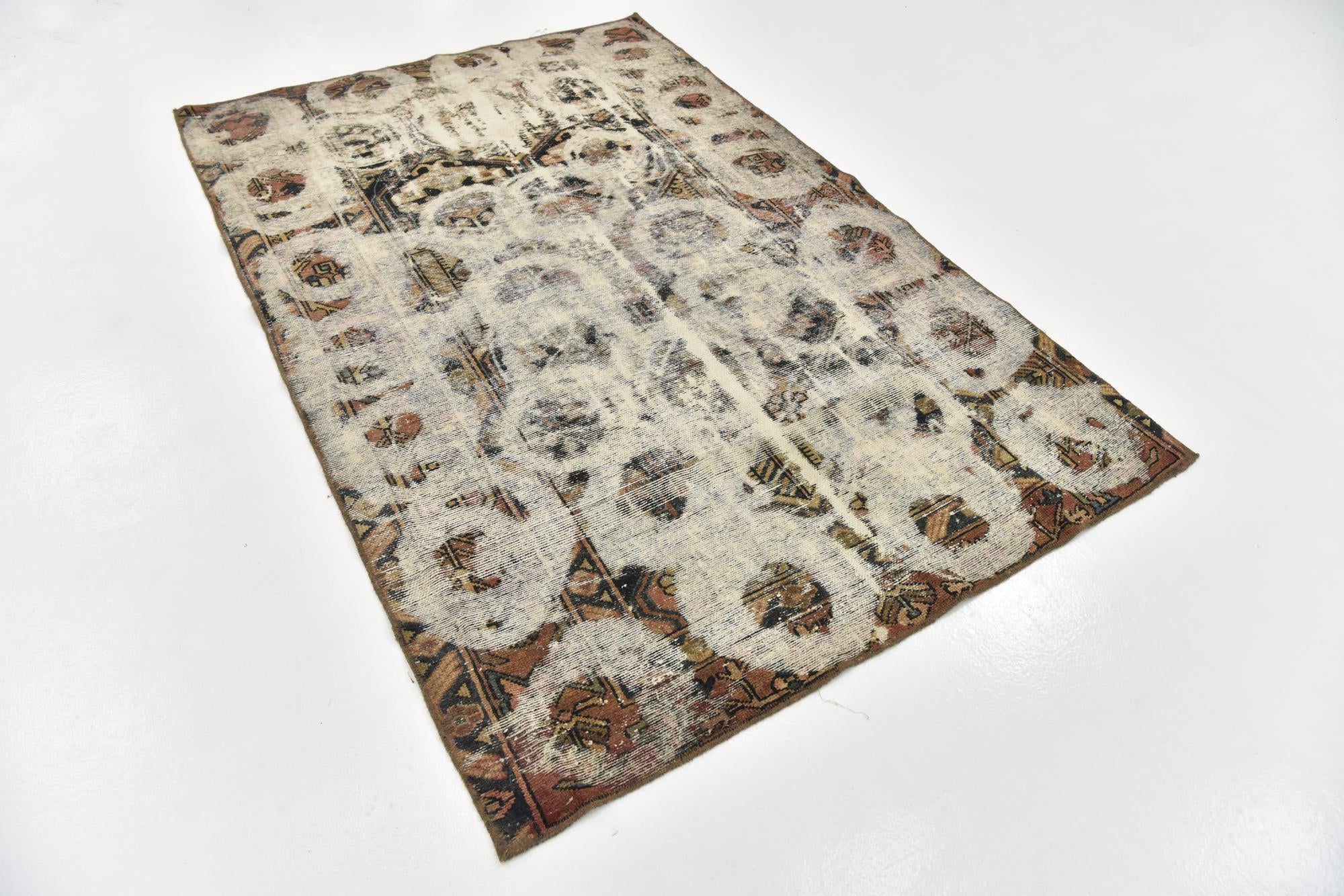 4' 10 x 7' 5 Hand Knotted Ultra Vintage Persian Wool Rug