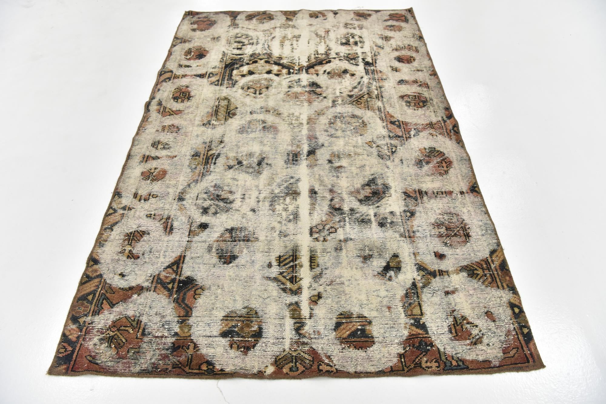 4' 10 x 7' 5 Hand Knotted Ultra Vintage Persian Wool Rug