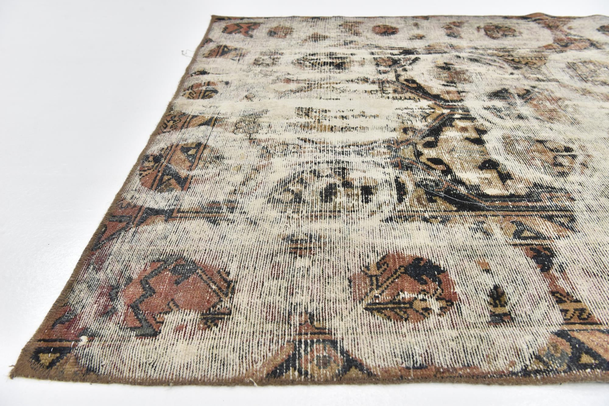 4' 10 x 7' 5 Hand Knotted Ultra Vintage Persian Wool Rug