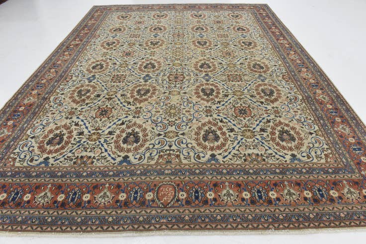 Detail image of 9' 10 x 13' Hand Knotted Ultra Vintage Persian Wool Rug