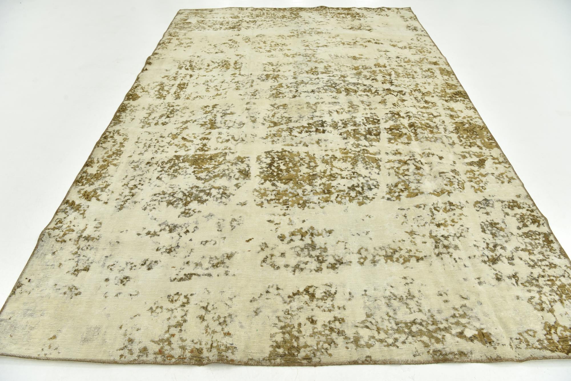 7' 4 x 11' Hand Knotted Ultra Vintage Persian Wool Rug