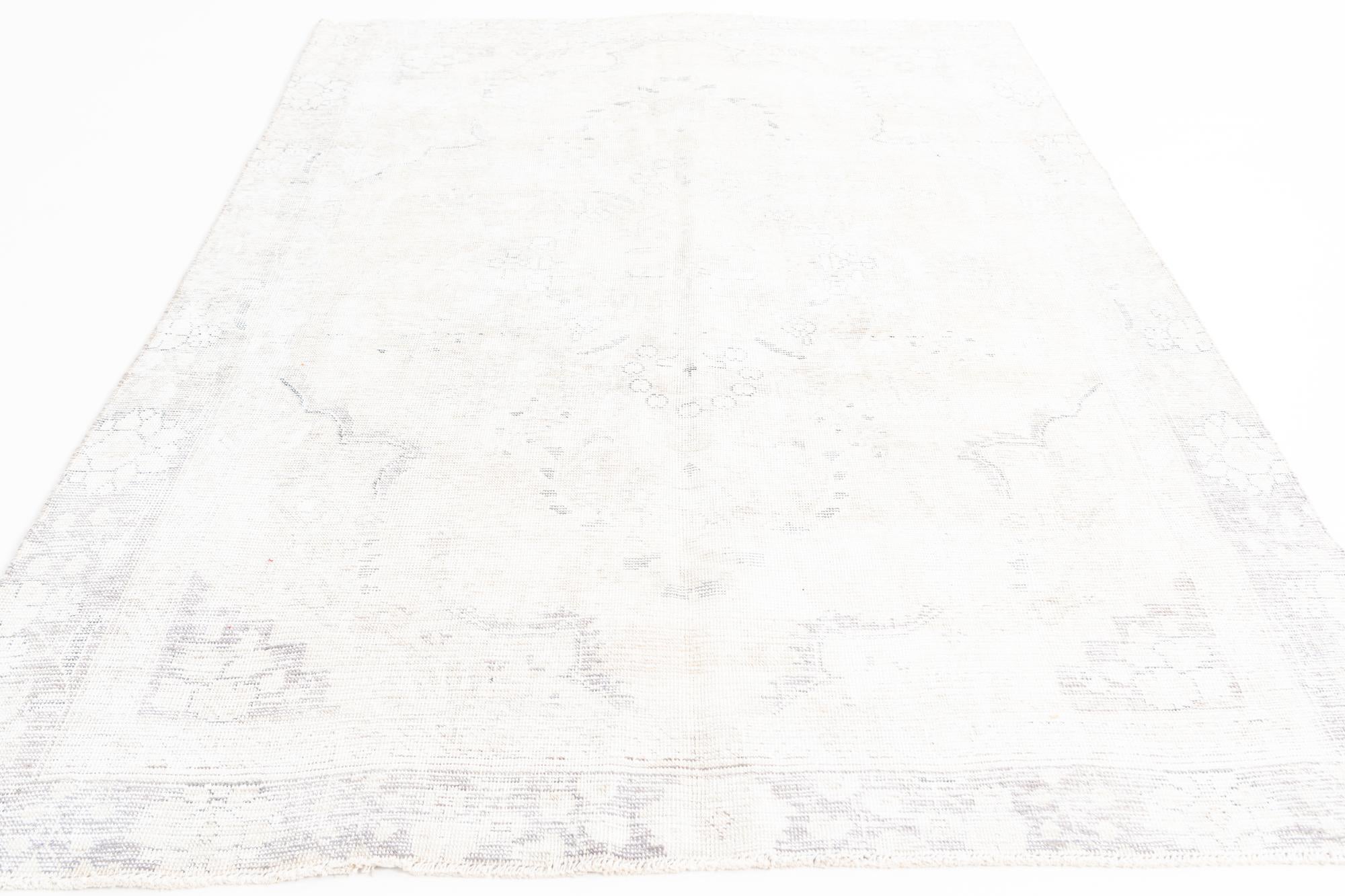 5' 10 x 9' Hand Knotted Ultra Vintage Persian Wool Rug