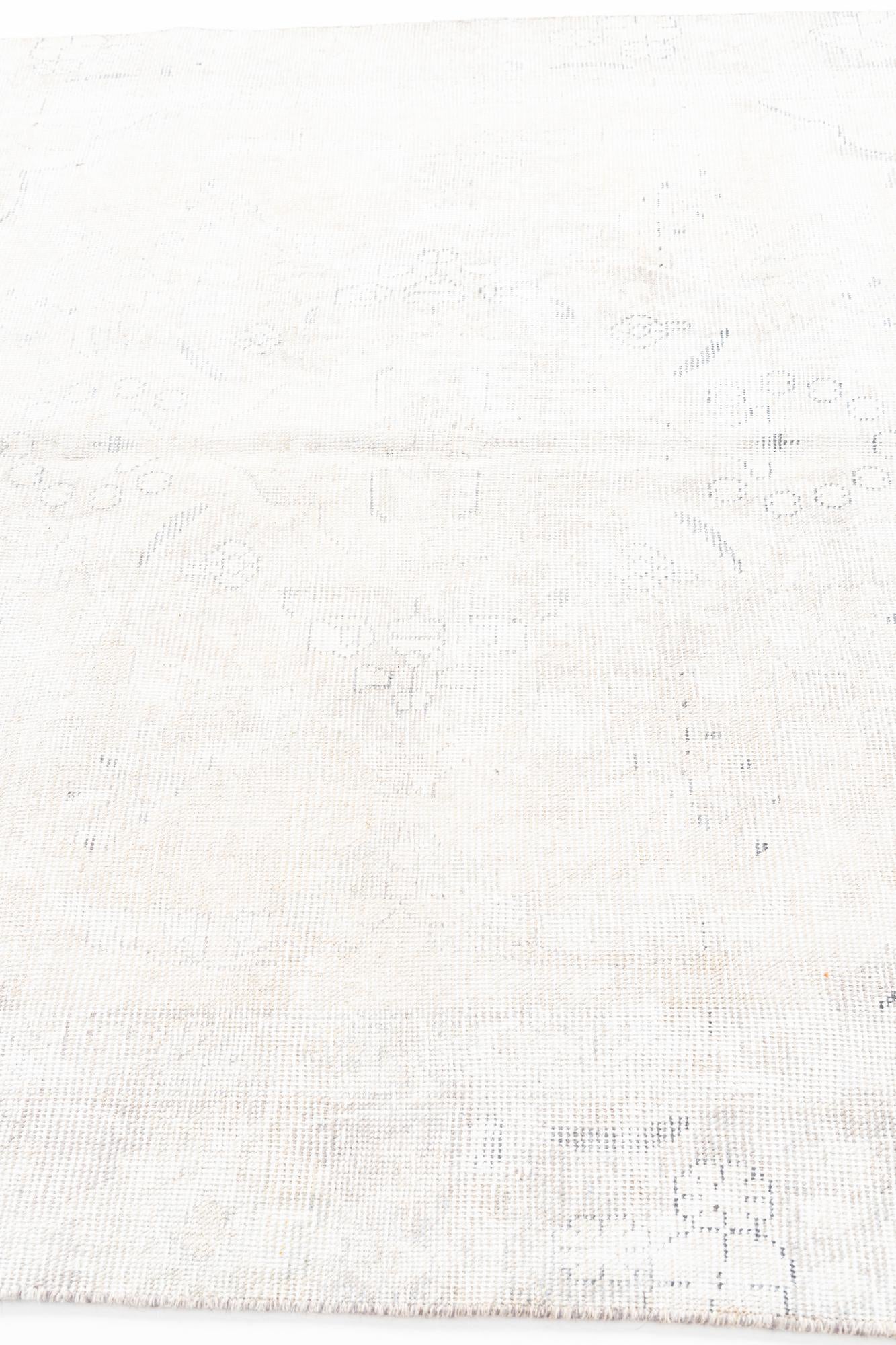 5' 10 x 9' Hand Knotted Ultra Vintage Persian Wool Rug