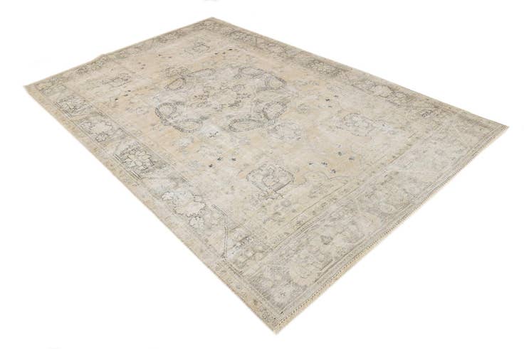 Detail image of 6' x 9' 6 Hand Knotted Ultra Vintage Persian Wool Rug