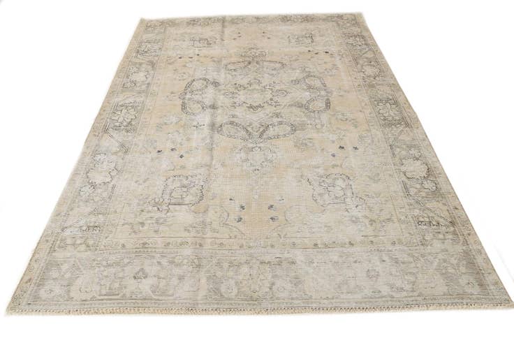 Detail image of 6' x 9' 6 Hand Knotted Ultra Vintage Persian Wool Rug