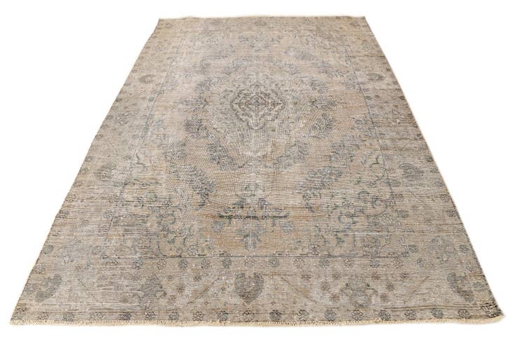 Detail image of 195cm x 285cm Hand Knotted Ultra Vintage Persian Wool Rug