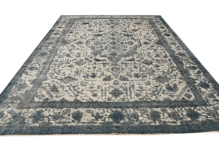 Detail image of 9' 6 x 12' 9 Hand Knotted Ultra Vintage Persian Wool Rug