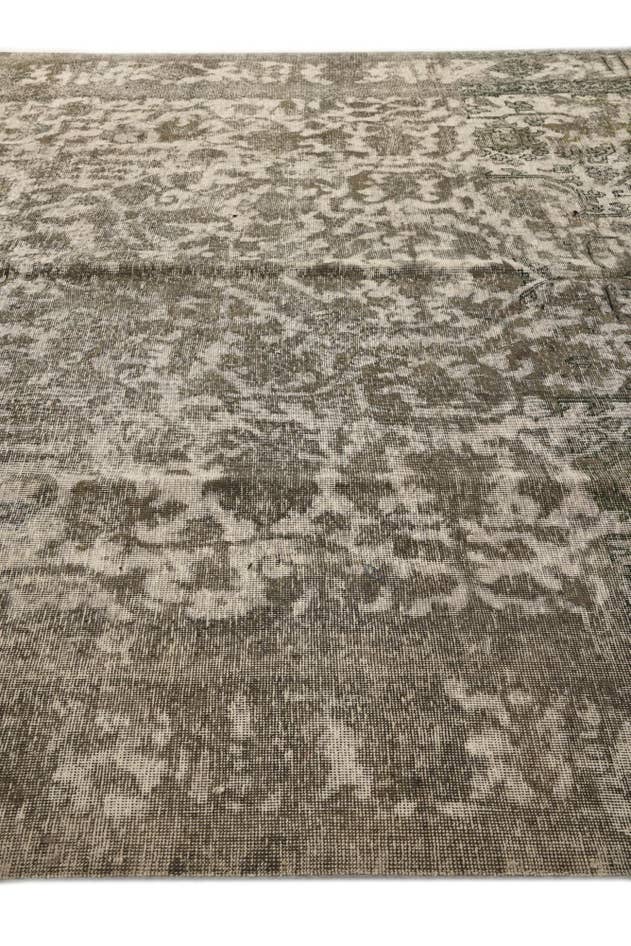 Detail image of 9' 5 x 12' 9 Hand Knotted Ultra Vintage Persian Wool Rug