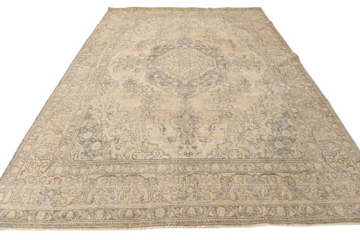 Detail image of 8' 3 x 11' 7 Hand Knotted Ultra Vintage Persian Wool Rug