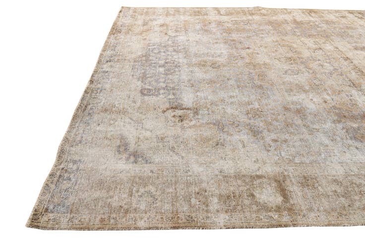 Detail image of 300cm x 365cm Hand Knotted Ultra Vintage Persian Wool Rug