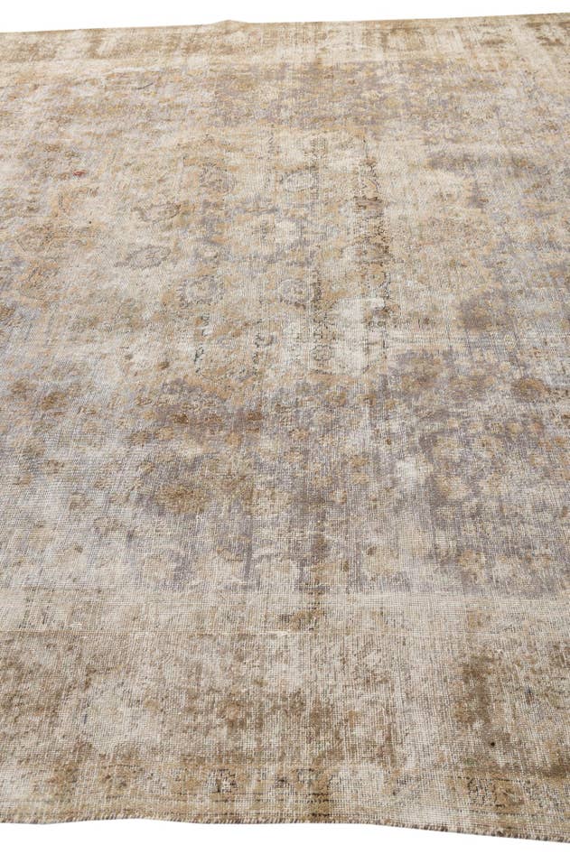 Detail image of 300cm x 365cm Hand Knotted Ultra Vintage Persian Wool Rug
