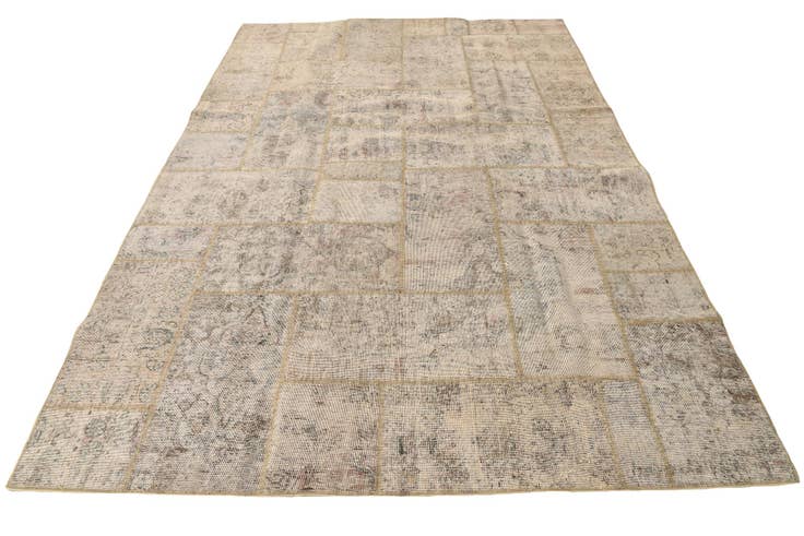 Detail image of 6' 9 x 10' Hand Knotted Ultra Vintage Persian Wool Rug