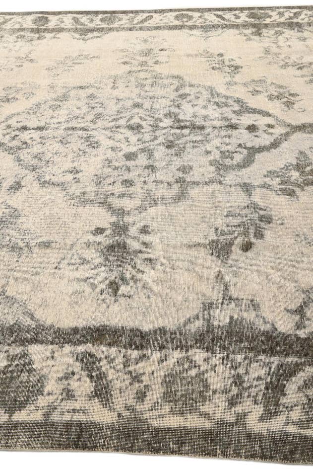 Detail image of 9' 6 x 12' 3 Hand Knotted Ultra Vintage Persian Wool Rug