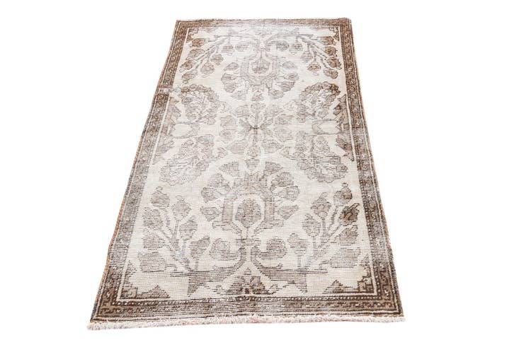Detail image of 2' 10 x 5' 6 Hand Knotted Ultra Vintage Persian Wool Rug