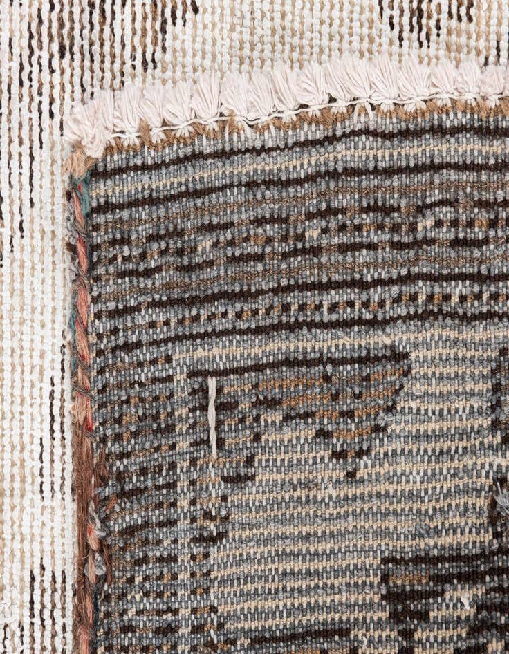 Detail image of 2' 10 x 5' 6  Hand Knotted Ultra Vintage Persian Wool Rug