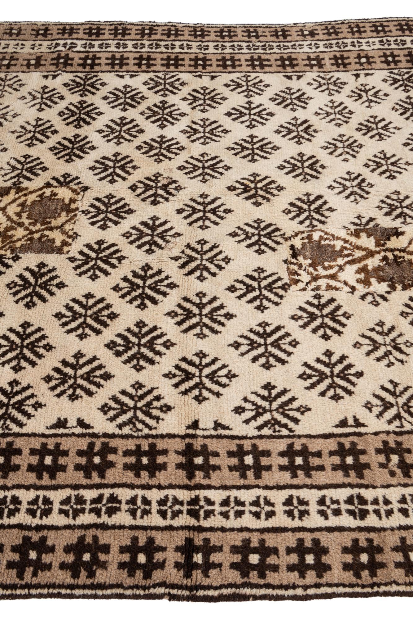 5' 8 x 7' 10 Hand Knotted Ultra Vintage Persian Wool Rug