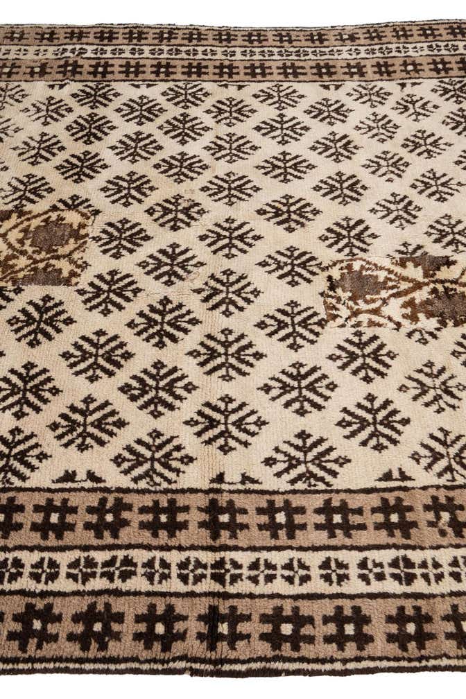5' 8 x 7' 10 Hand Knotted Ultra Vintage Persian Wool Rug