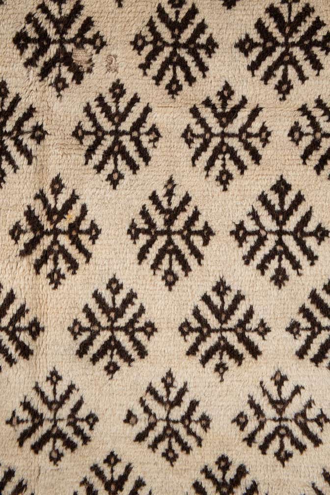 5' 8 x 7' 10 Hand Knotted Ultra Vintage Persian Wool Rug