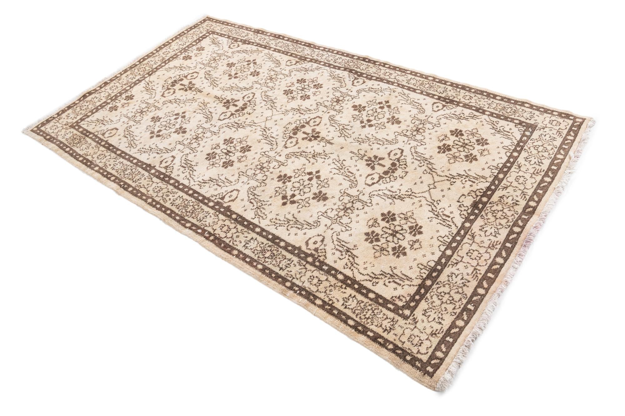 4' x 7' Hand Knotted Ultra Vintage Persian Wool Rug