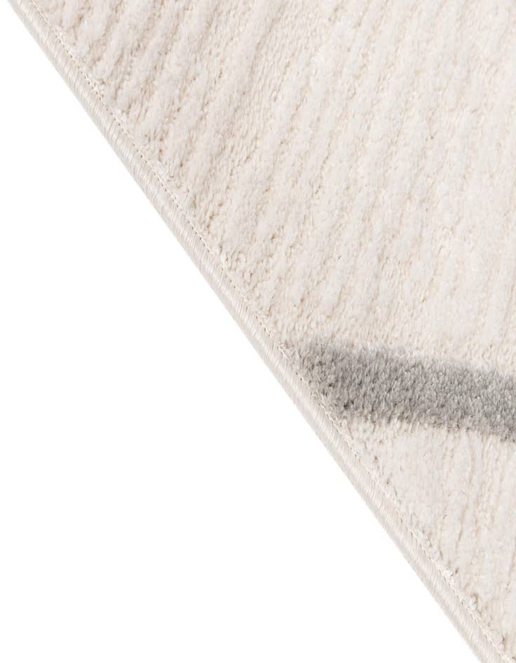 Detail image of 5' 3 x 7' 8 Uptown Rug