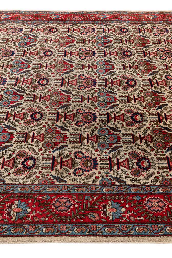 6' 11 x 9' 9 Hand Knotted Varamin Wool Rug
