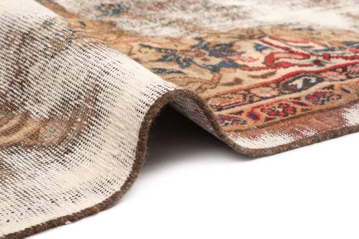 Detail image of 9' 2 x 11' Vintage Royal Rug