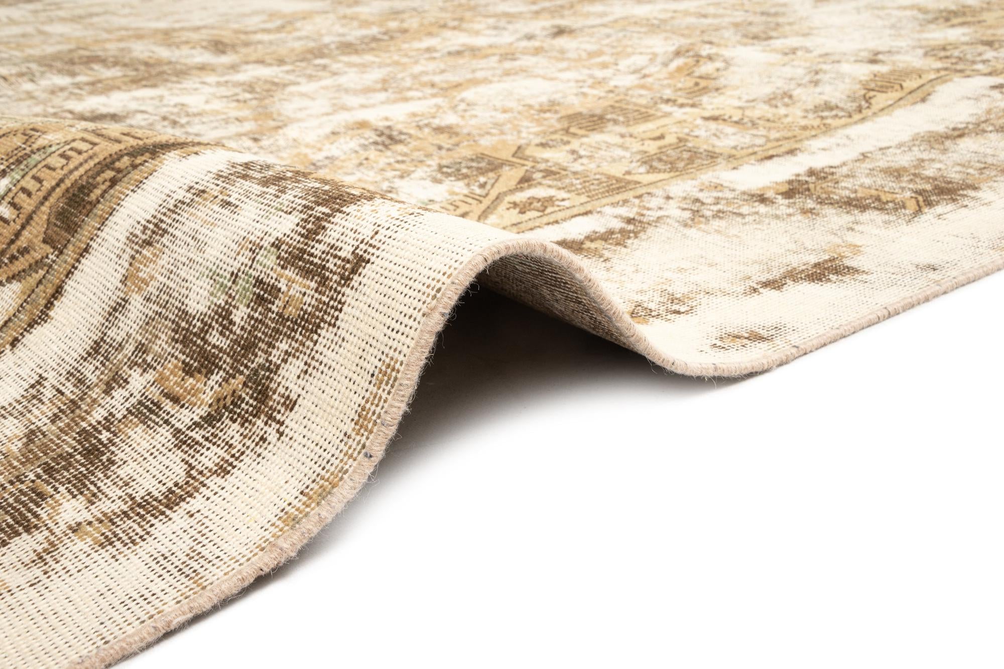 9' 4 x 12' 10 Vintage Wool Rug