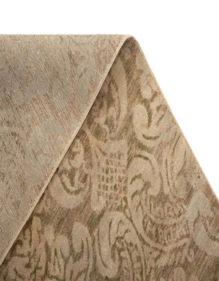 Detail image of 6' 7 x 9' 6 Vintage Rug