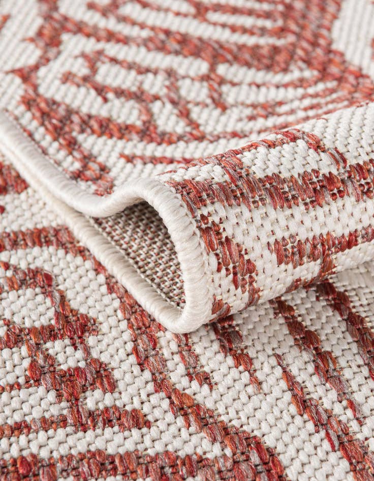 Detail image of 5' 3 x 8' Easy-Clean Coastal Indoor / Outdoor Rug