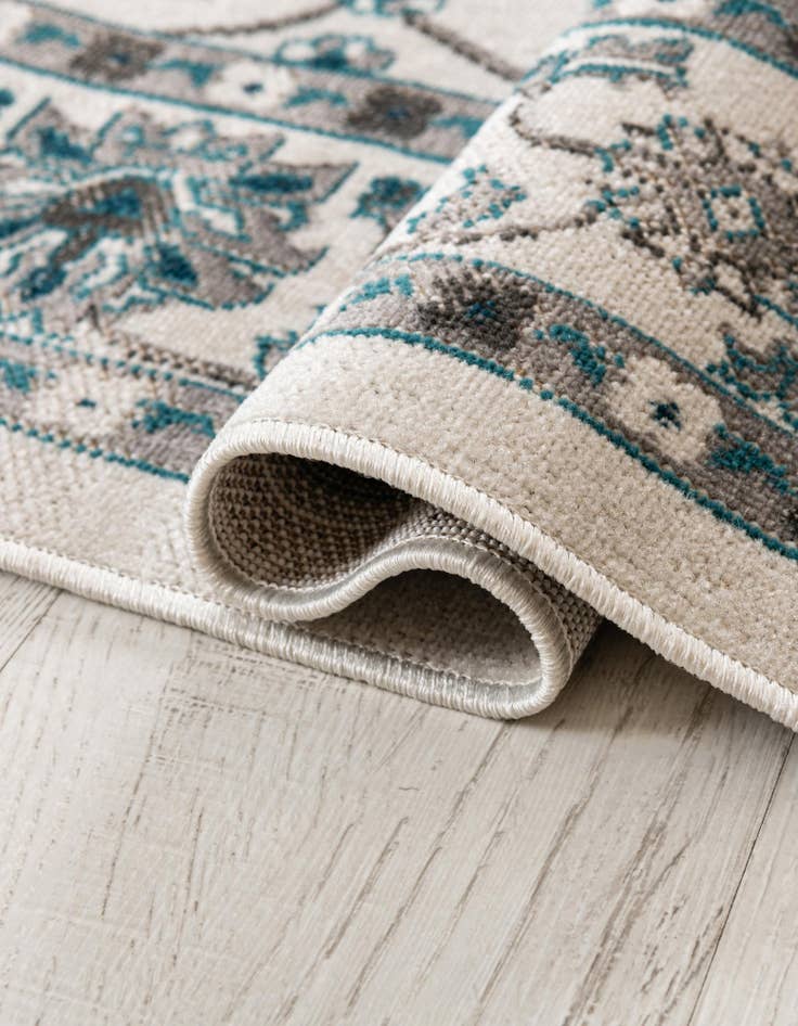 Detail image of 5' 3 x 5' 3 Aarhus Round Rug