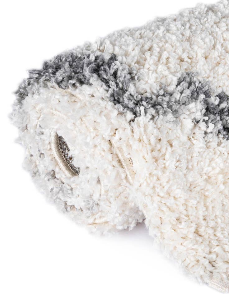 Detail image of 5' x 5' Athena Shag Round Rug