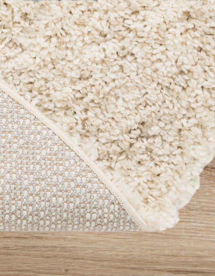 Detail image of 5' x 5' Athena Shag Round Rug