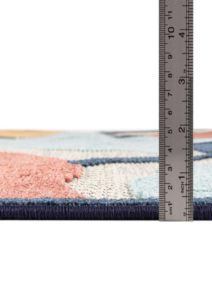 3' 3 x 3' 3 Easy-Clean Belize Indoor / Outdoor Round Rug