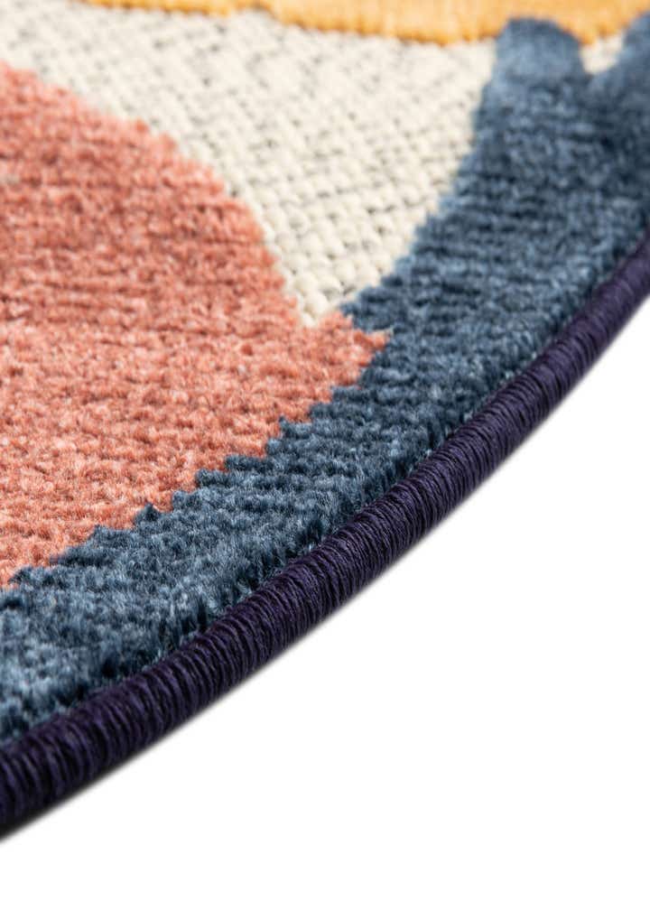 3' 3 x 3' 3 Easy-Clean Belize Indoor / Outdoor Round Rug