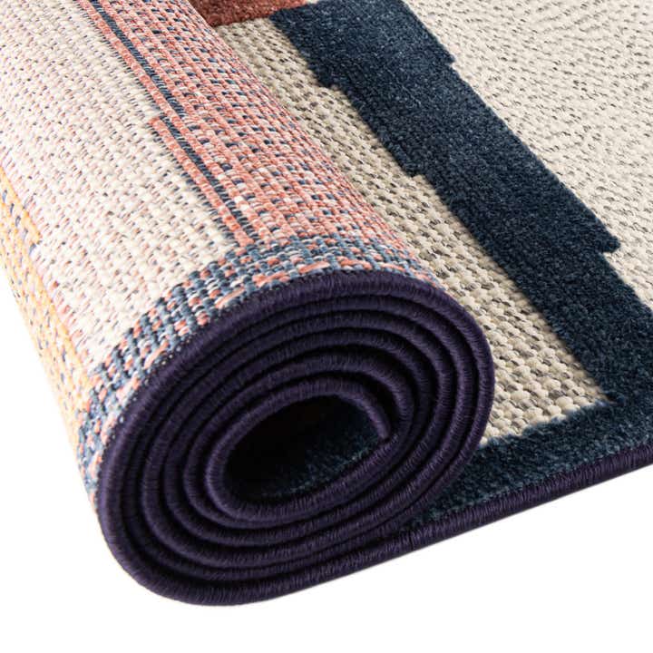 3' 3 x 3' 3 Easy-Clean Belize Indoor / Outdoor Round Rug