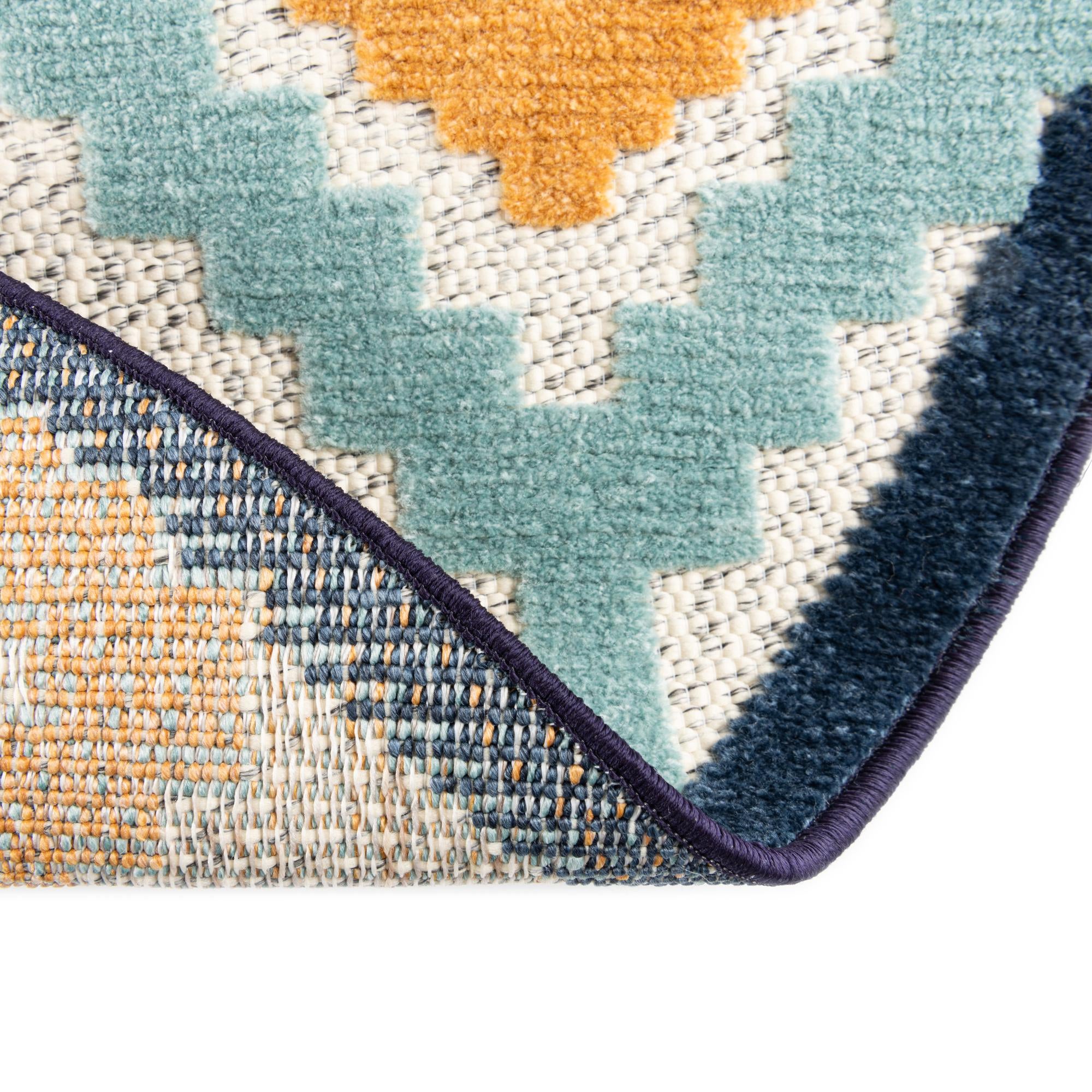 5' 3 x 5' 3 Easy-Clean Belize Indoor / Outdoor Round Rug