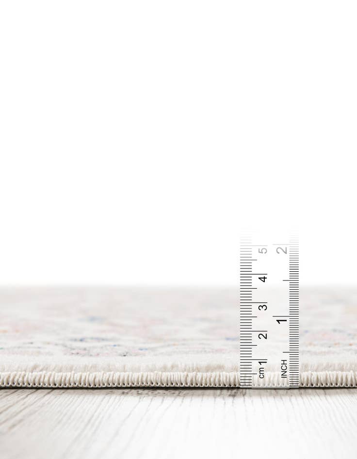 Detail image of 8' x 8' Blossom Round Rug