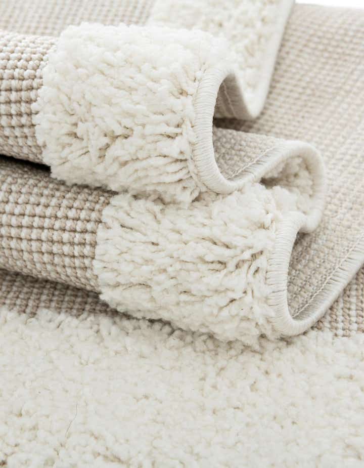 3' 3 x 3' 3 Boho Round Rug